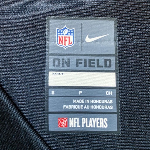 Nike NFL Cincinnati Bengals AJ Green No. 18 Women’s Jersey - Picture 8 of 11